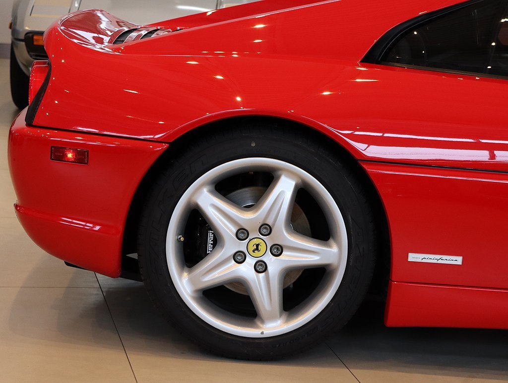 Used 1998 Ferrari F355 Berlinetta image 49
