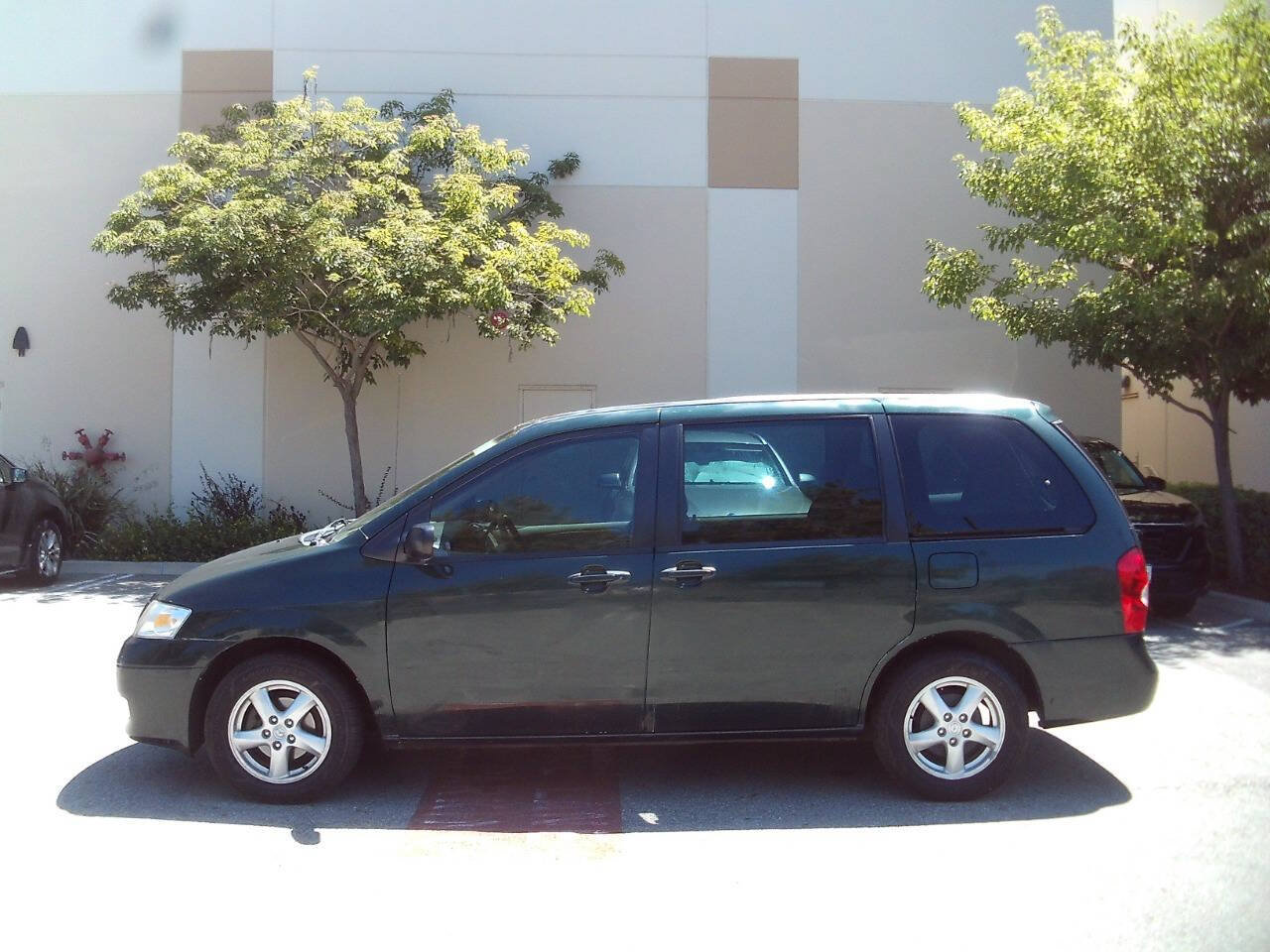 Used 2003 MAZDA MPV LX FWD image 13