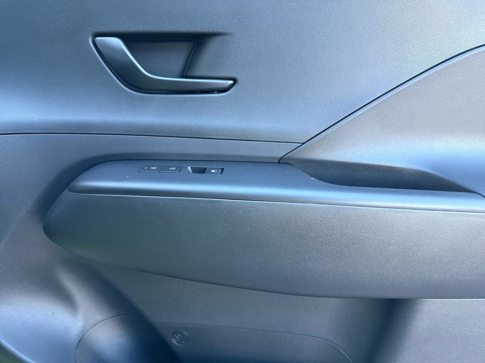 Used 2025 Hyundai Kona SEL AWD/4WD image 19
