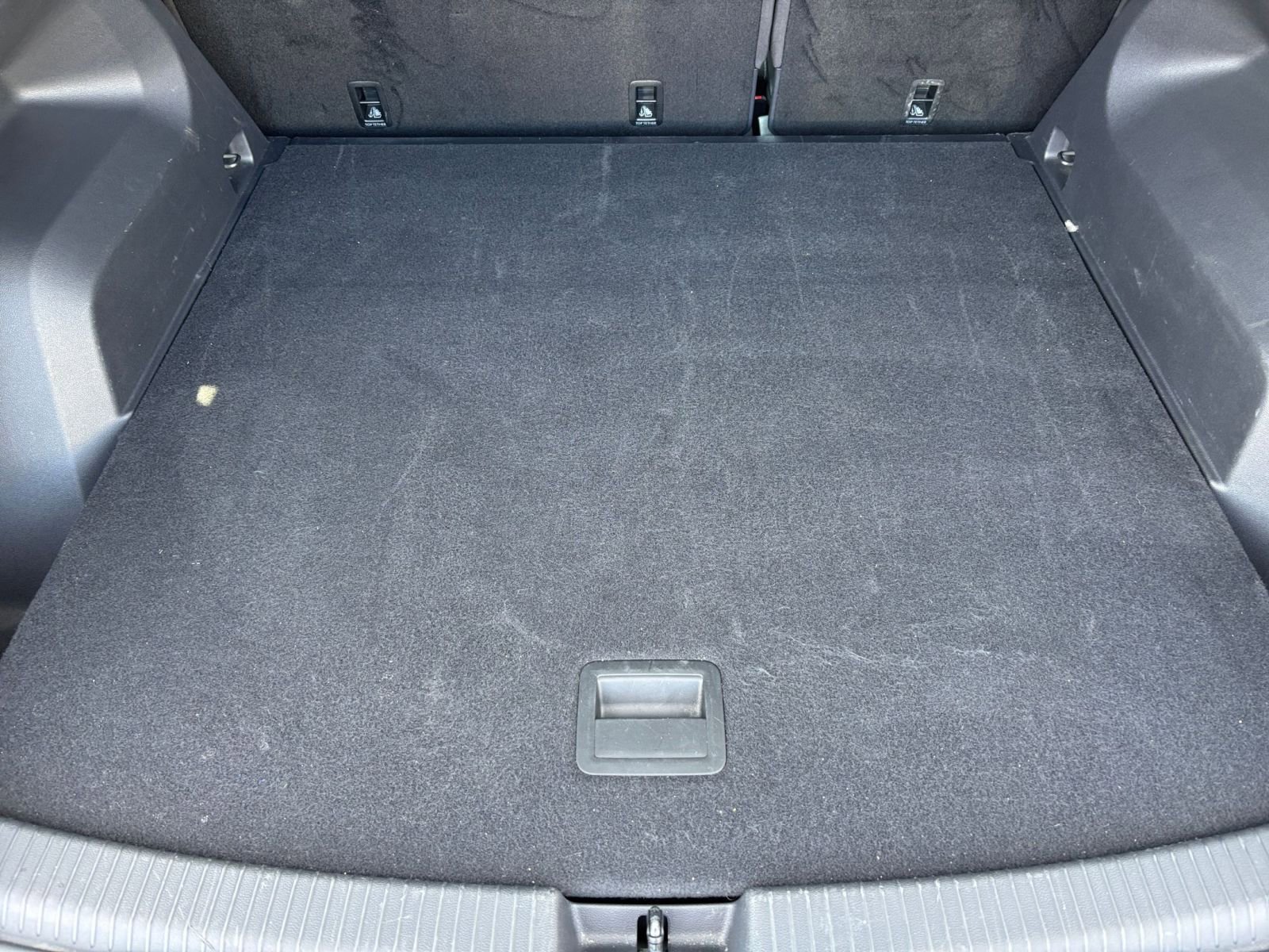 Used 2025 Volkswagen Atlas Cross Sport SE image 34