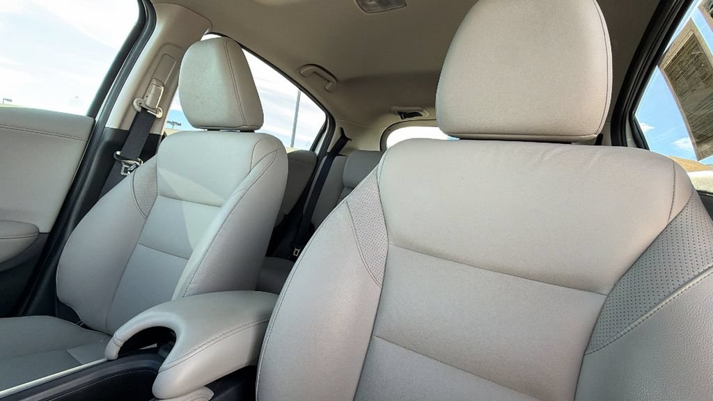 Used 2018 Honda HR-V EX-L image 11