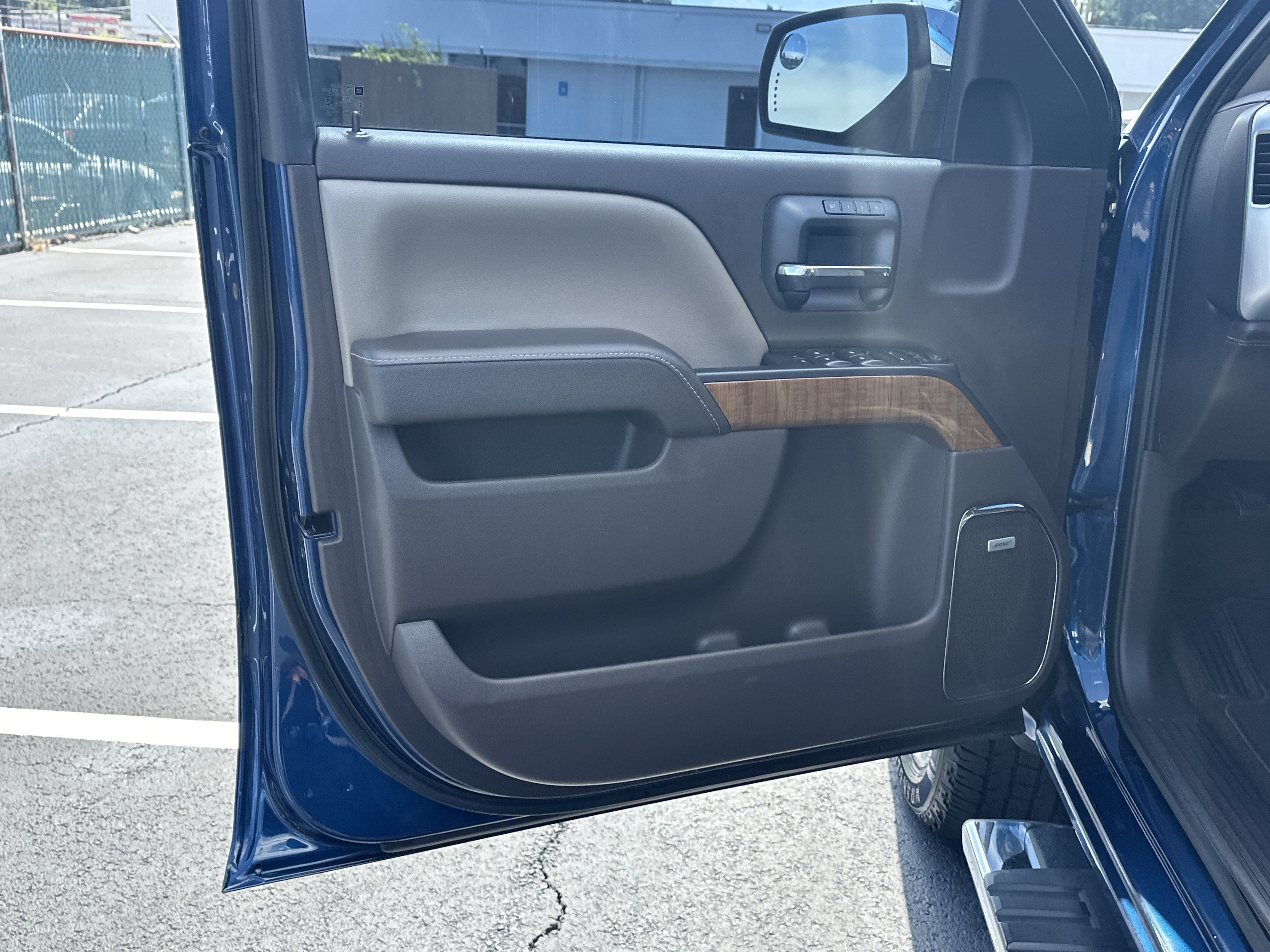 Used 2017 GMC Sierra 1500 SLT AWD/4WD image 10