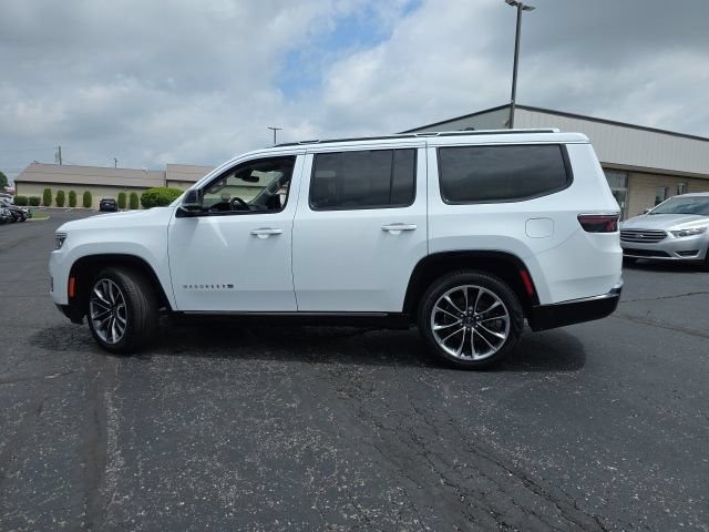 Used 2024 Jeep Wagoneer Series III w/ Premium Group I AWD/4WD image 4