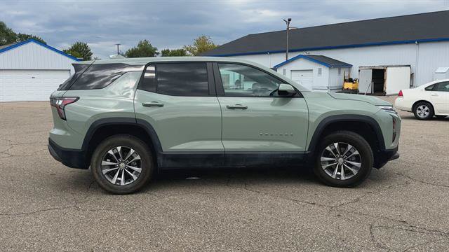 Used 2025 Chevrolet Equinox LT AWD/4WD image 9