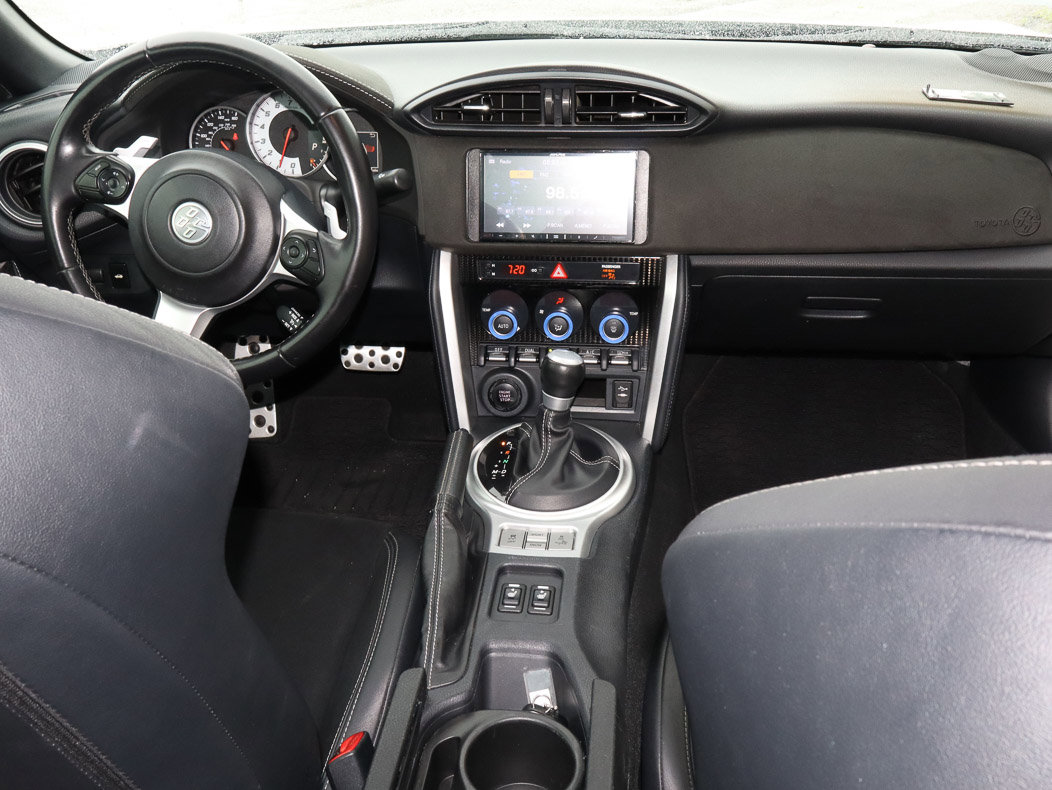 Used 2018 Toyota 86 RWD image 10