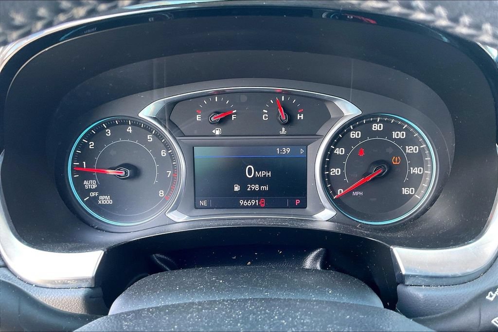 Used 2020 Chevrolet Traverse LT w/ Driver Confidence II Package FWD image 13
