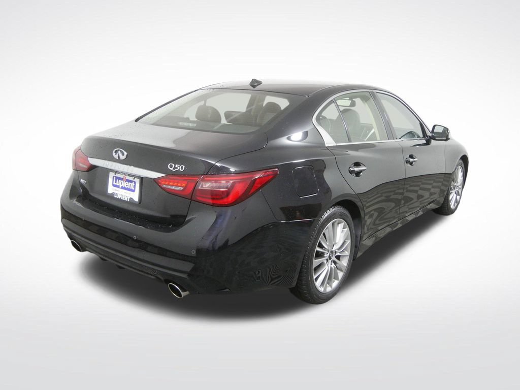 Used 2023 INFINITI Q50 Luxe AWD/4WD image 3