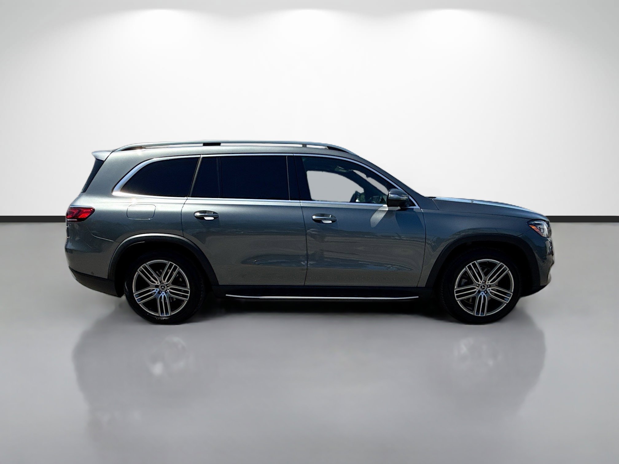 Used 2021 Mercedes-Benz GLS 450 4MATIC image 6