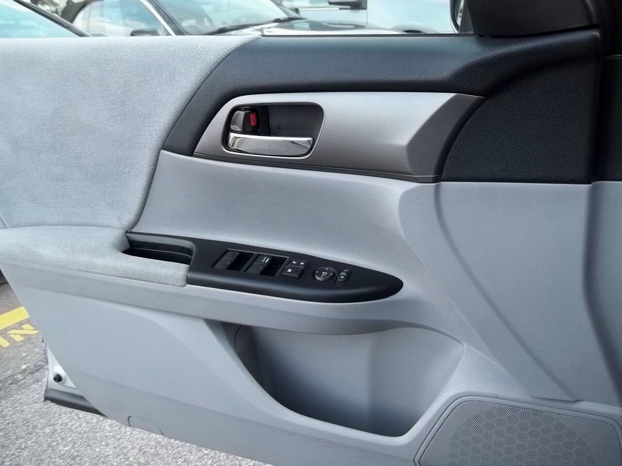 Used 2013 Honda Accord LX image 14