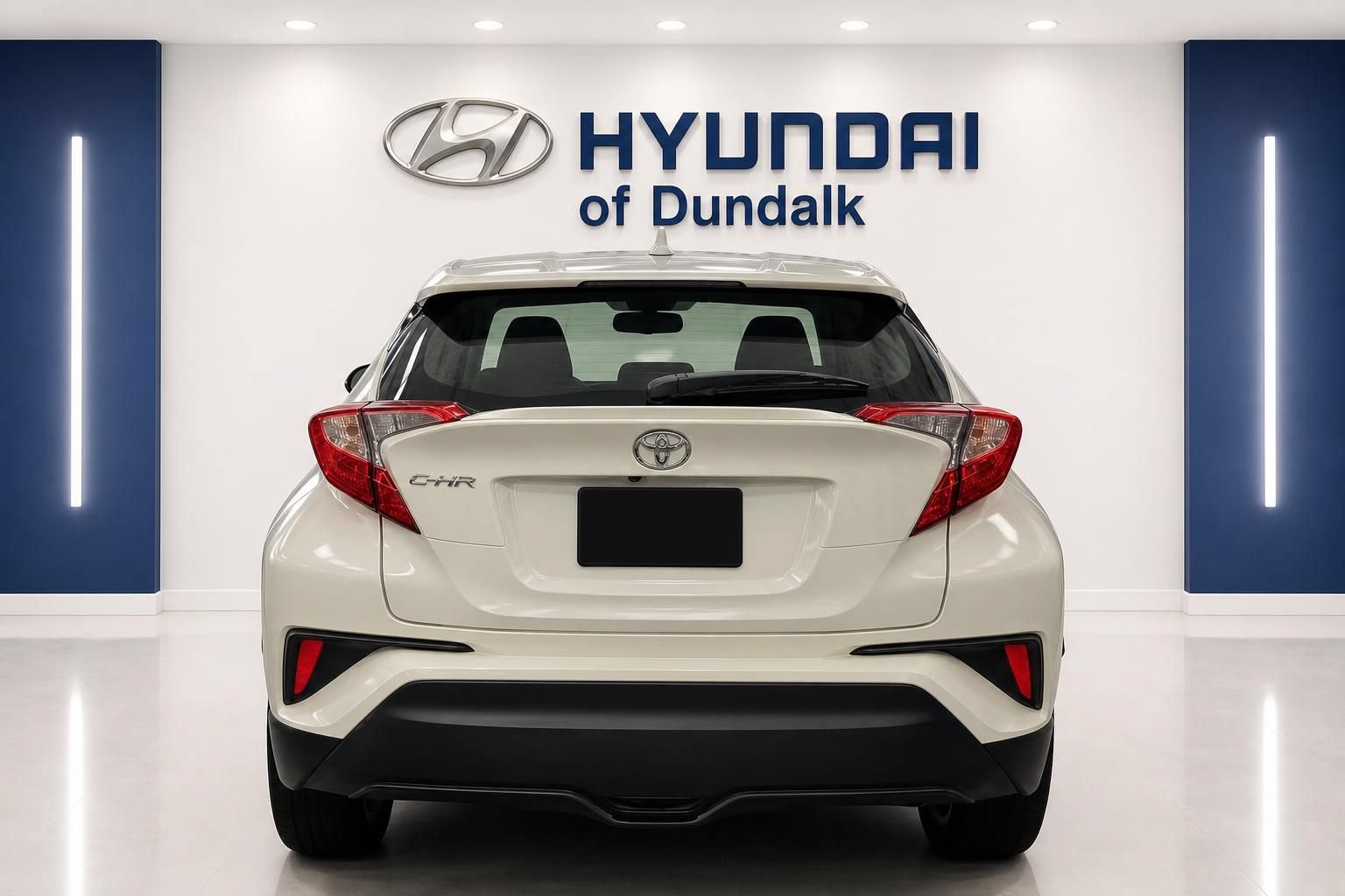 Used 2019 Toyota C-HR XLE FWD image 6