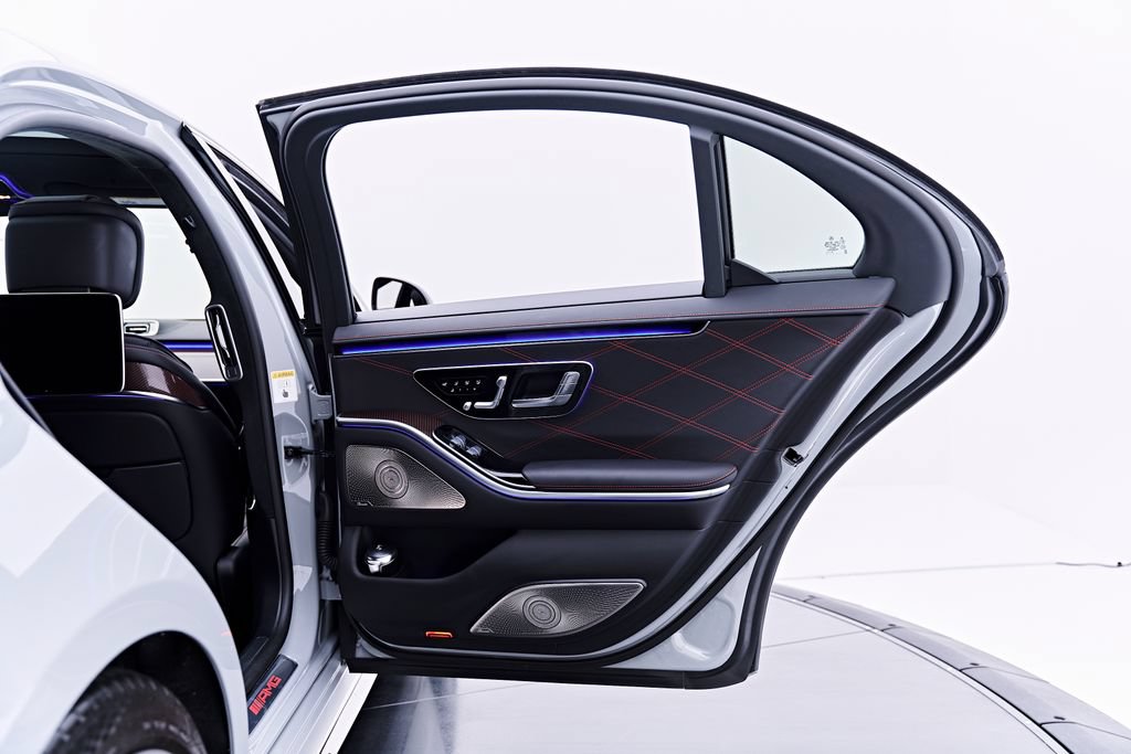 Used 2024 Mercedes-Benz S 63 AMG S w/ Rear Seat Package image 41