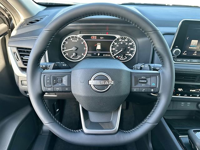New 2026 Nissan Rogue SV w/ Cold Weather Package AWD/4WD image 13