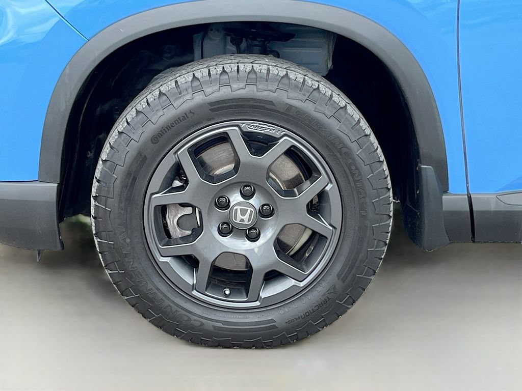 Used 2025 Honda Pilot TrailSport image 32