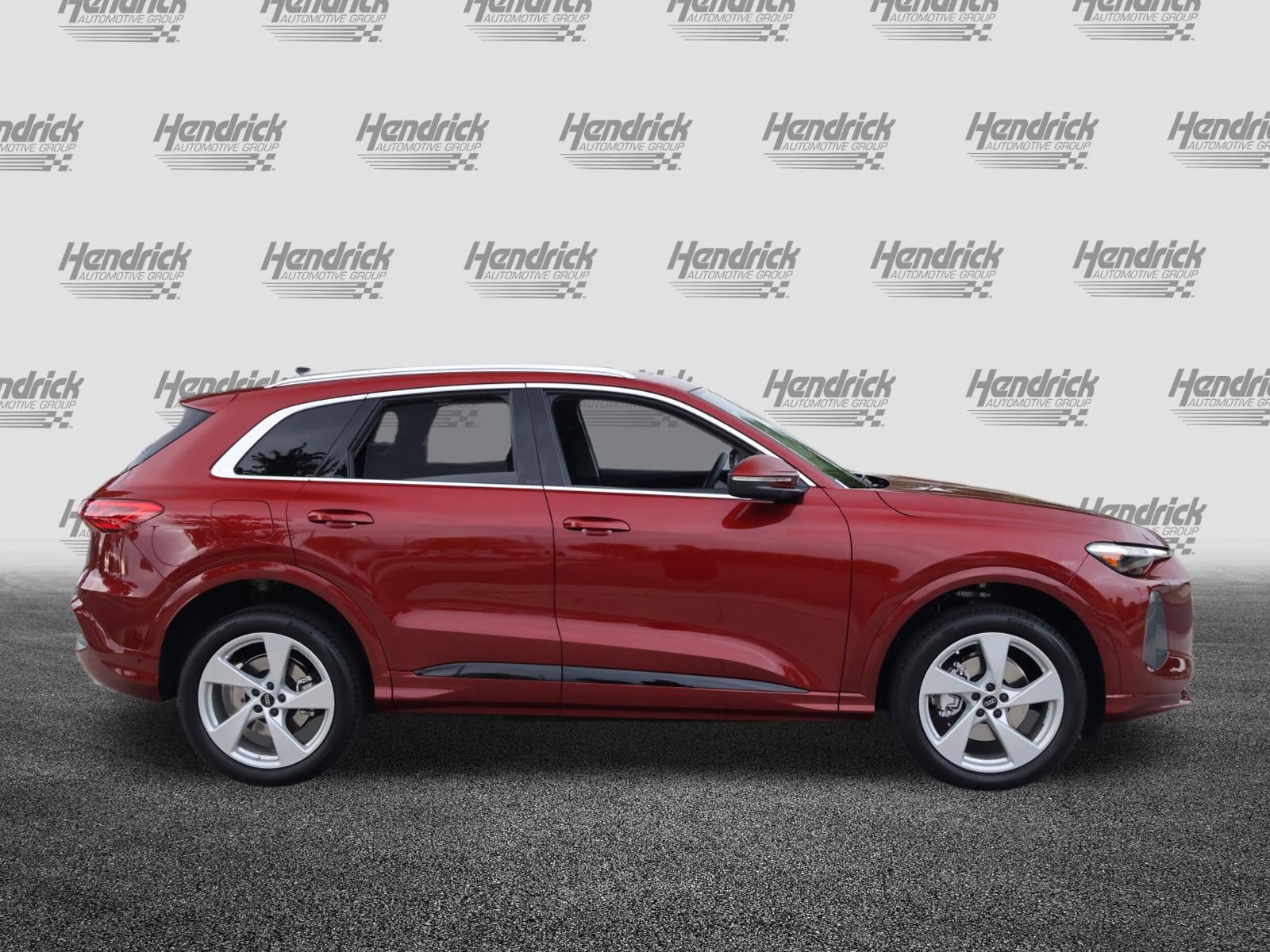 Used 2025 Audi Q5 Premium Plus AWD/4WD image 10