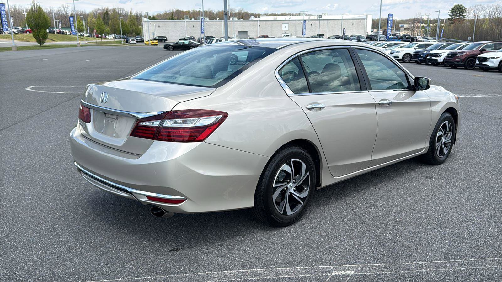 Used 2017 Honda Accord LX image 6