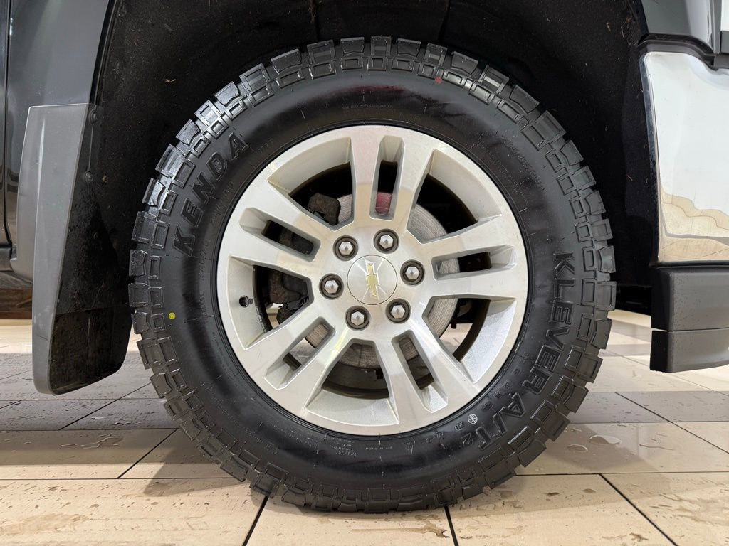 Used 2018 Chevrolet Silverado 1500 LT w/ All Star Edition image 10