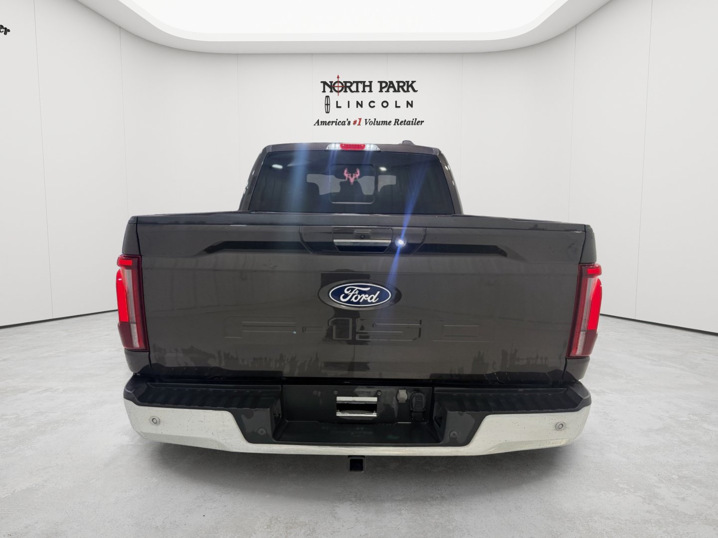 Used 2024 Ford F150 Lariat w/ Mobile Office Package AWD/4WD image 4
