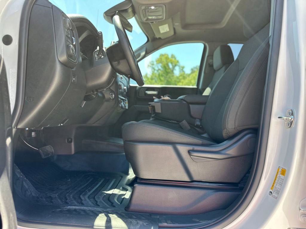New 2026 Chevrolet Silverado 1500 W/T w/ WT Value Package AWD/4WD image 19