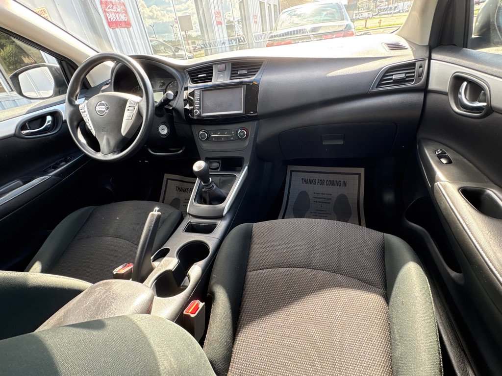 Used 2019 Nissan Sentra S FWD image 18