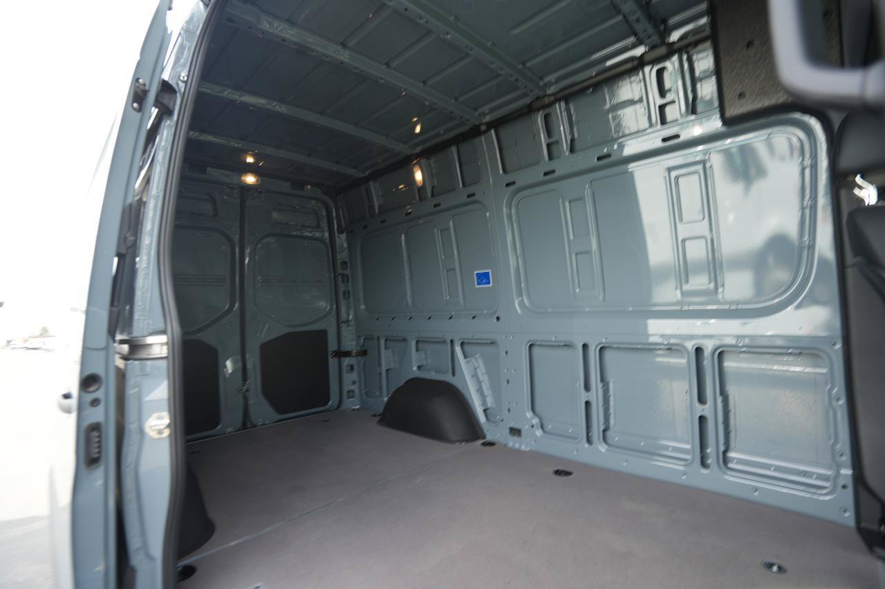 New 2026 Mercedes-Benz Sprinter 2500 image 12