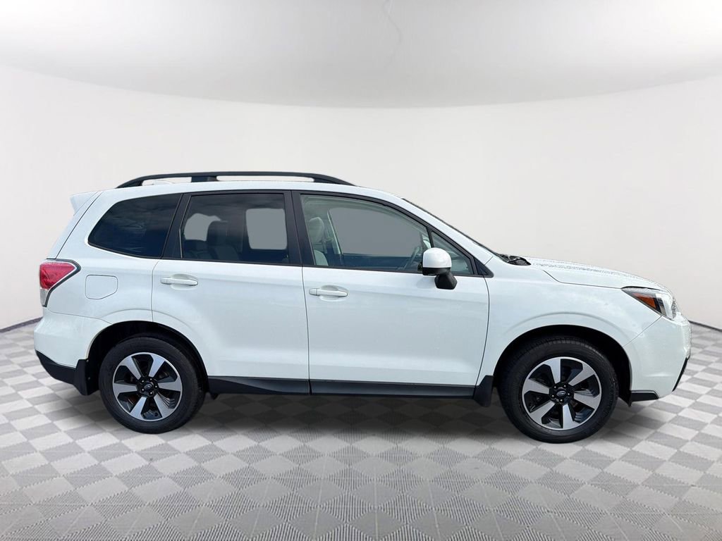 Used 2018 Subaru Forester 2.5i Premium image 4