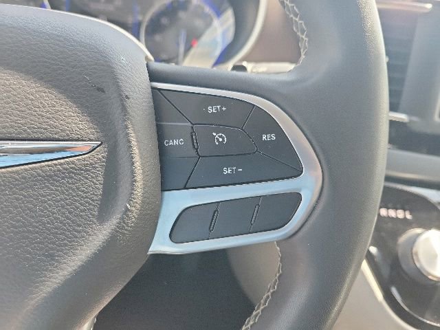 Used 2023 Chrysler Voyager LX FWD image 11