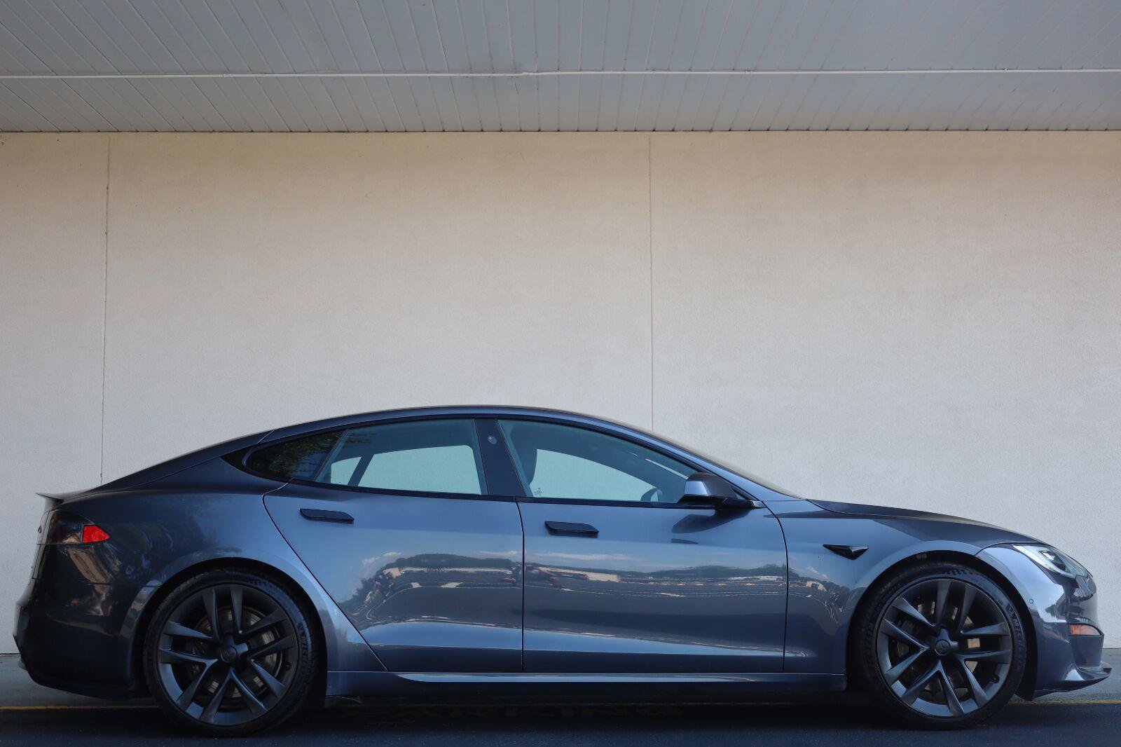 Used 2021 Tesla Model S Plaid AWD/4WD image 3