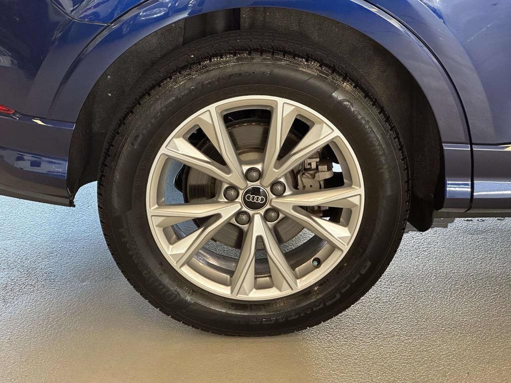 Used 2024 Audi Q3 2.0T Premium AWD/4WD image 9