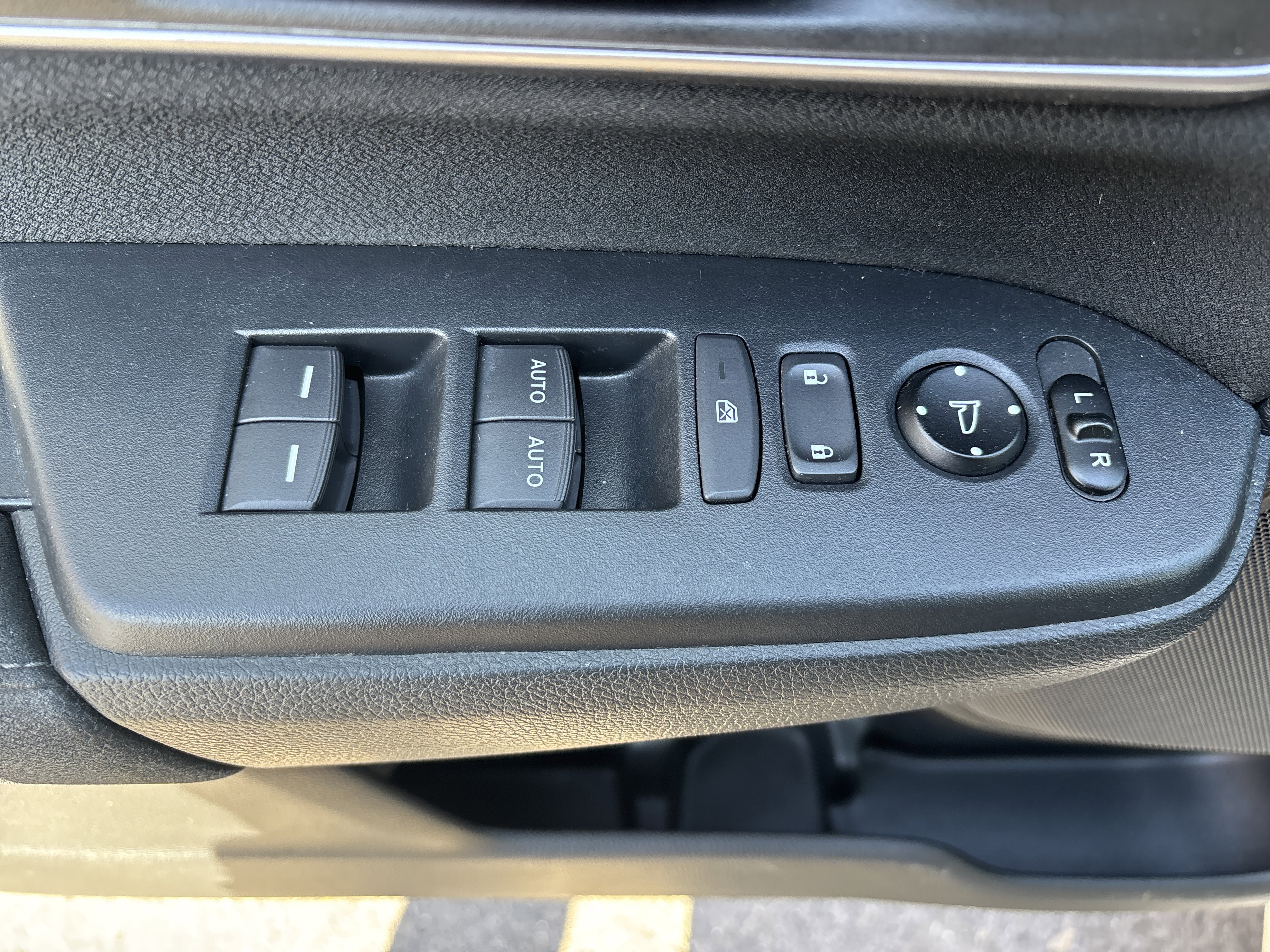 Used 2020 Honda CR-V EX image 17