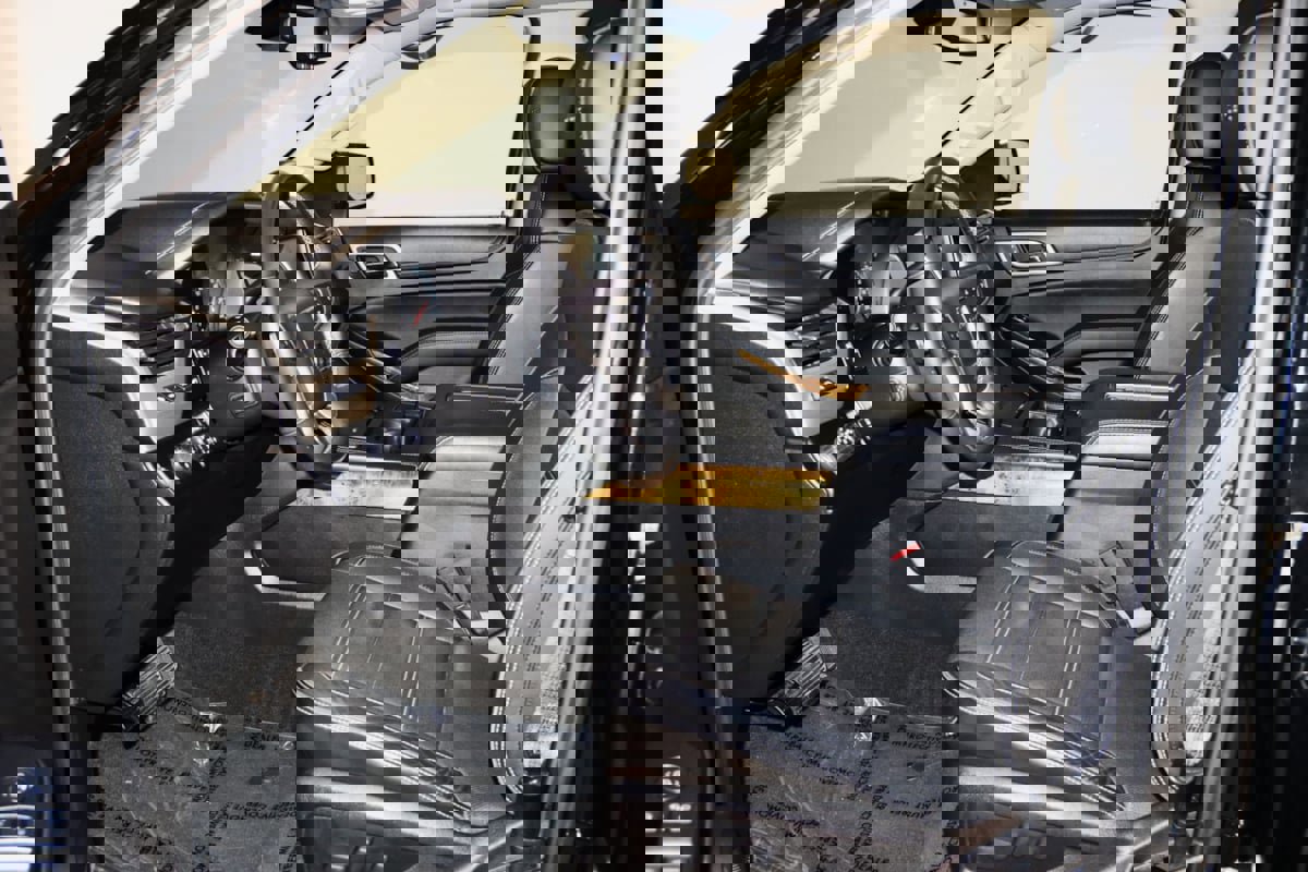 Used 2017 GMC Yukon Denali w/ Open Road Package image 40