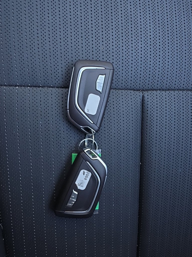Used 2026 Cadillac Vistiq Sport w/ LPO, Floor Liner Package AWD/4WD image 14