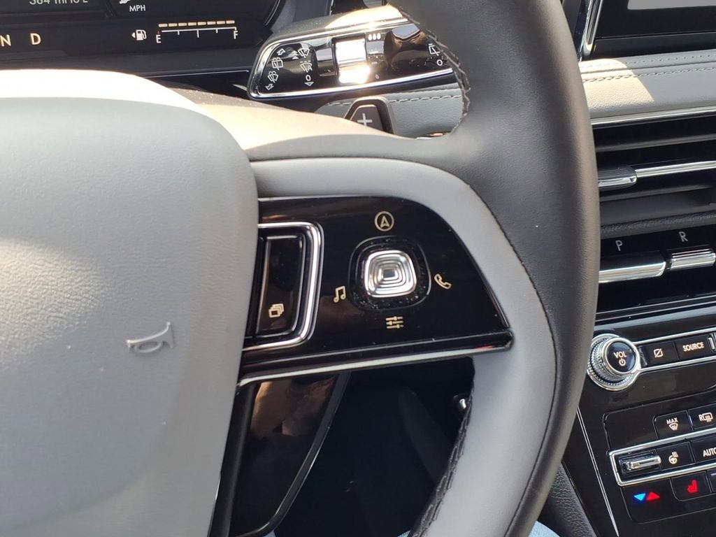 Certified 2022 Lincoln Corsair FWD w/ Equipment Group 101A image 23