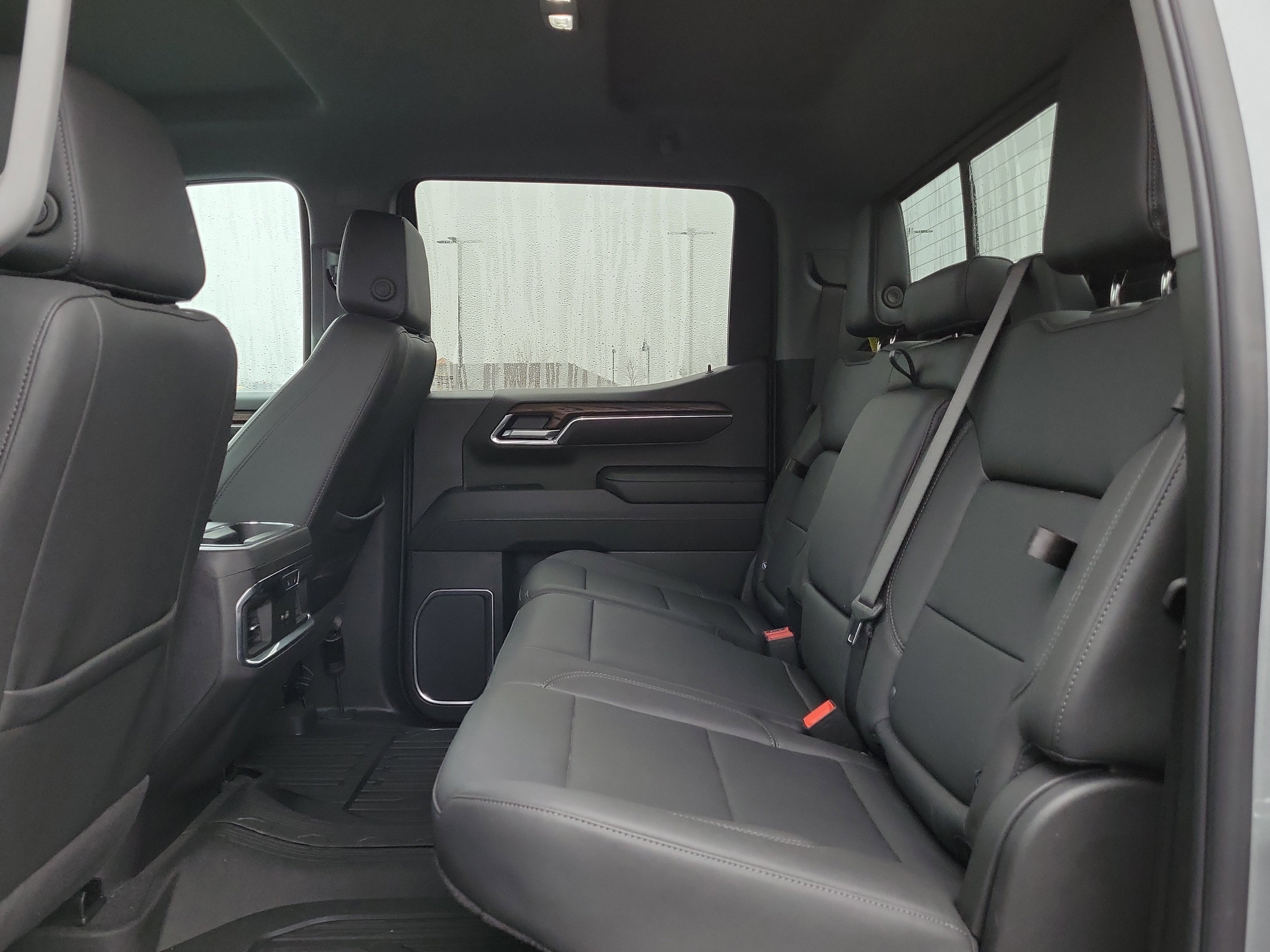 Used 2025 GMC Sierra 1500 SLT w/ SLT Premium Plus Package image 11