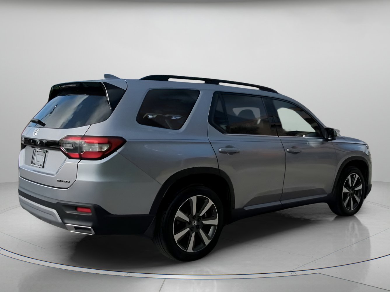 Used 2024 Honda Pilot Touring image 28