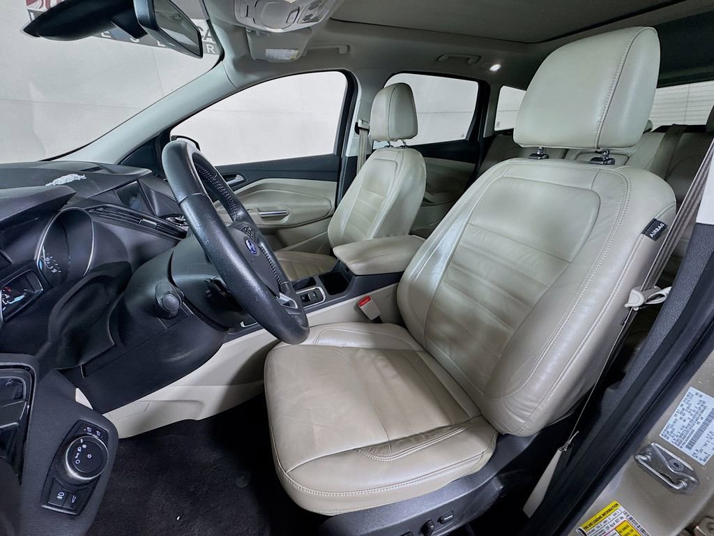 Used 2017 Ford Escape Titanium image 21