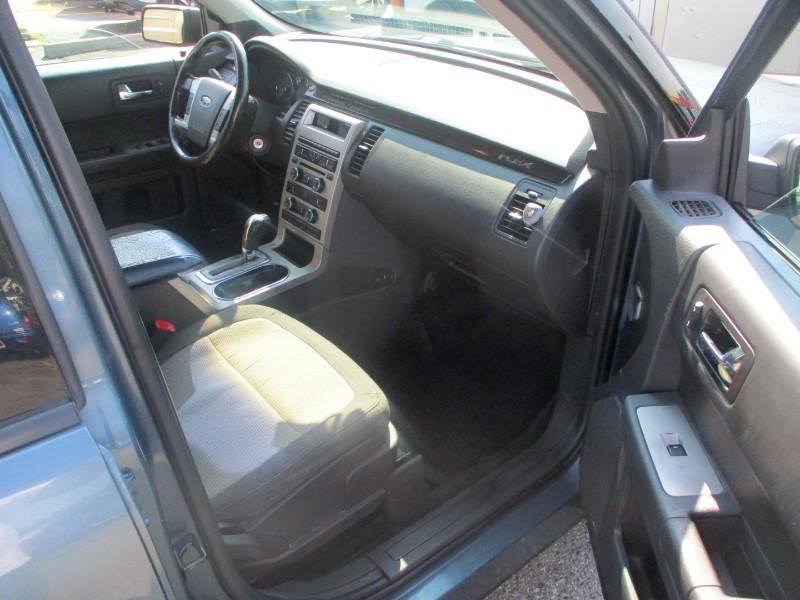 Used 2010 Ford Flex SE image 7