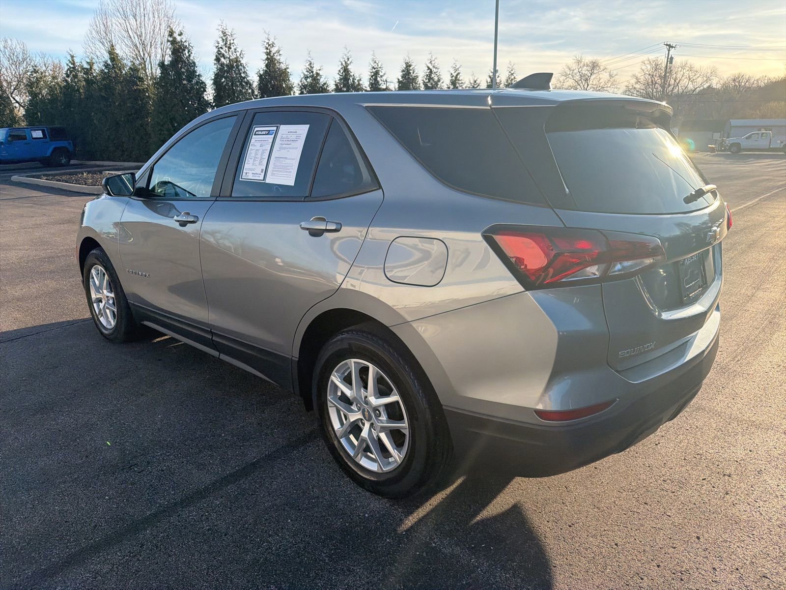 Certified 2023 Chevrolet Equinox LS w/ LS Convenience Package image 3