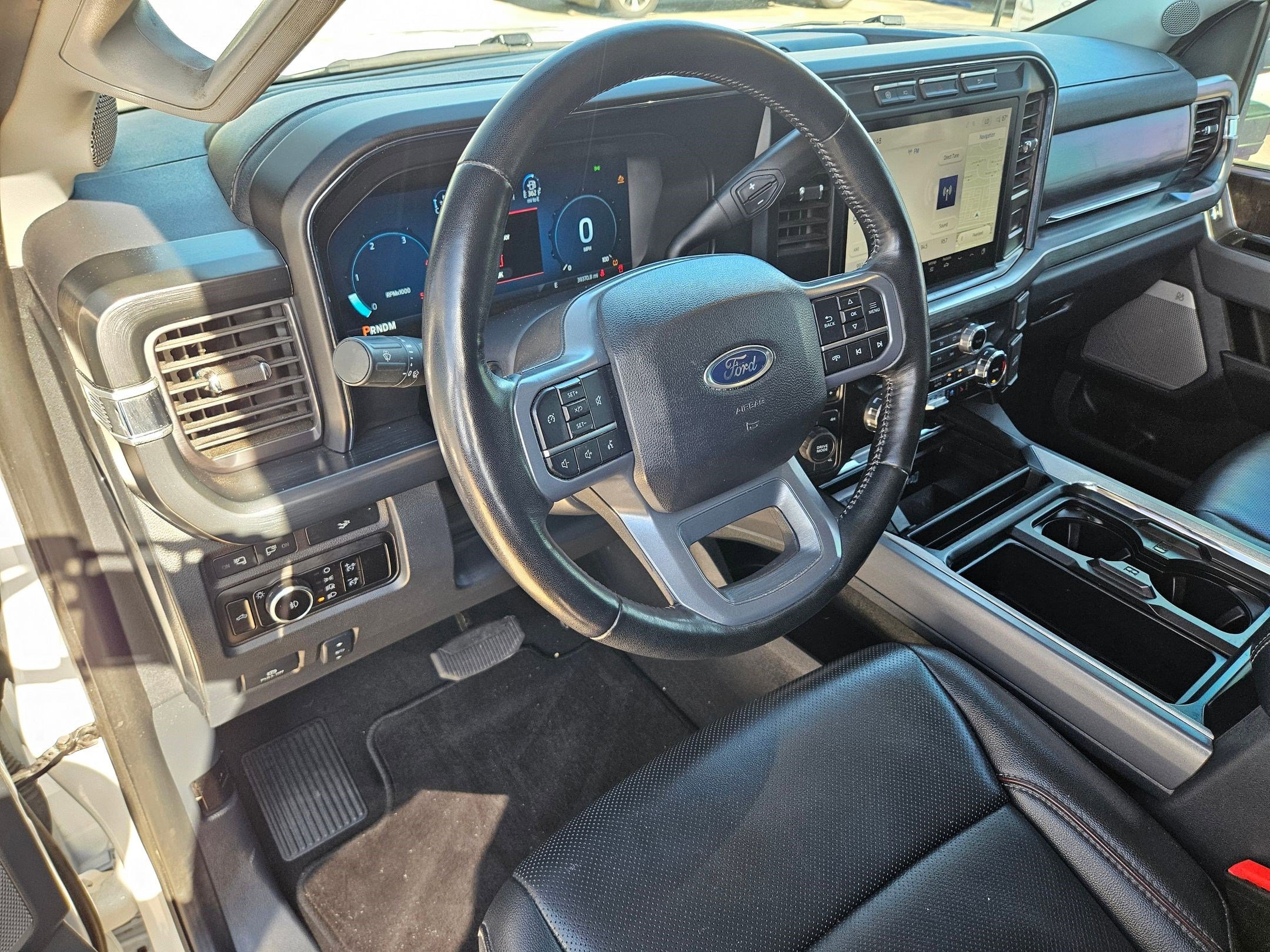 Used 2024 Ford F250 Lariat image 16