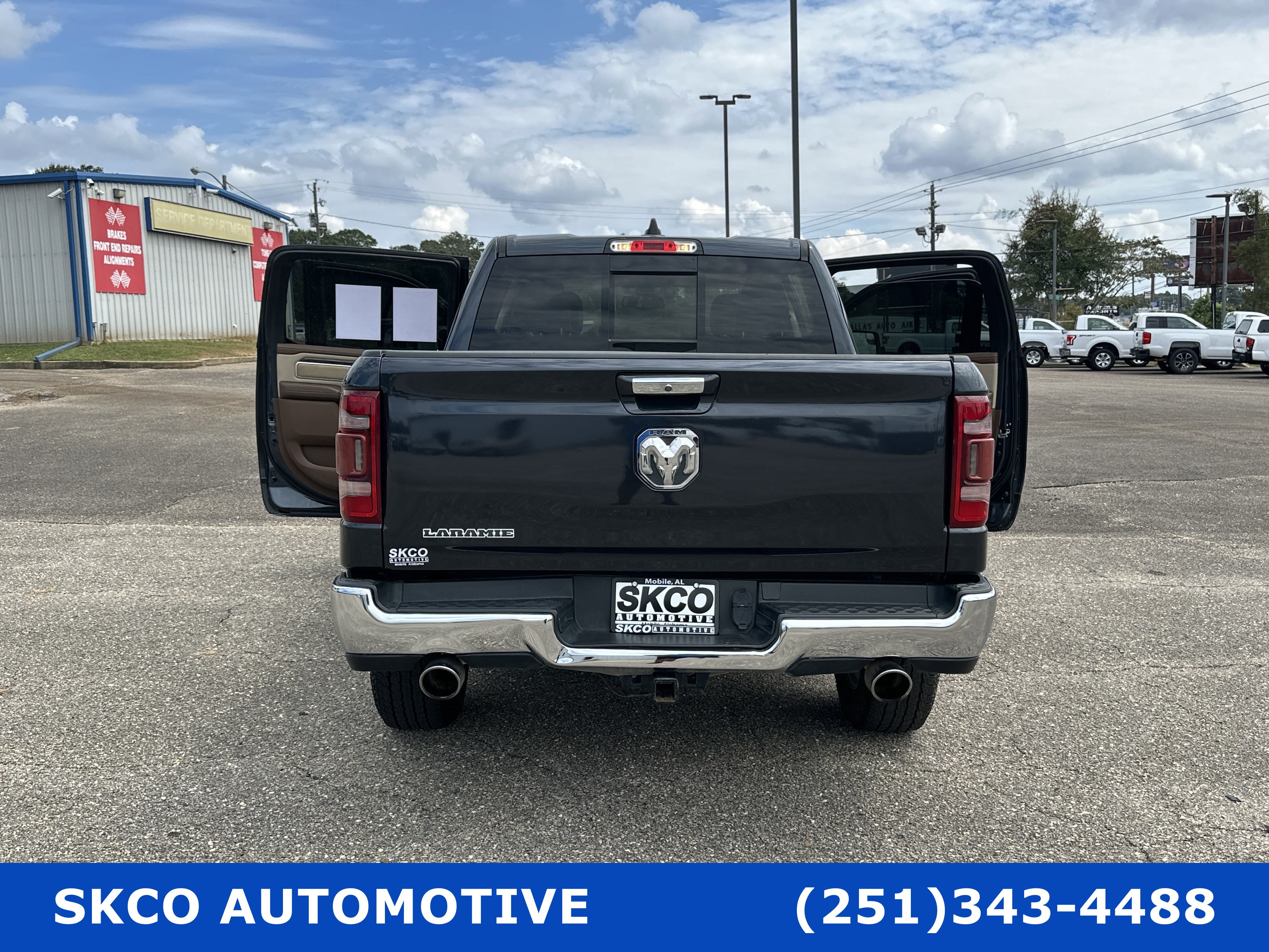 Used 2019 RAM 1500 Laramie image 29