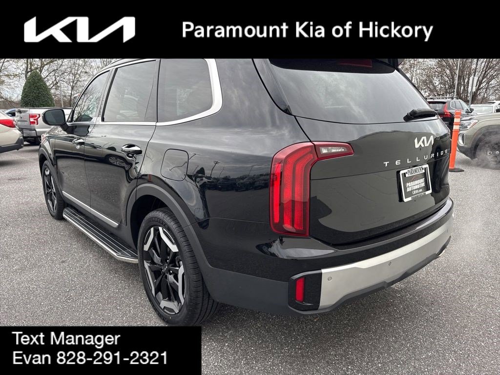 Used 2023 Kia Telluride S image 5