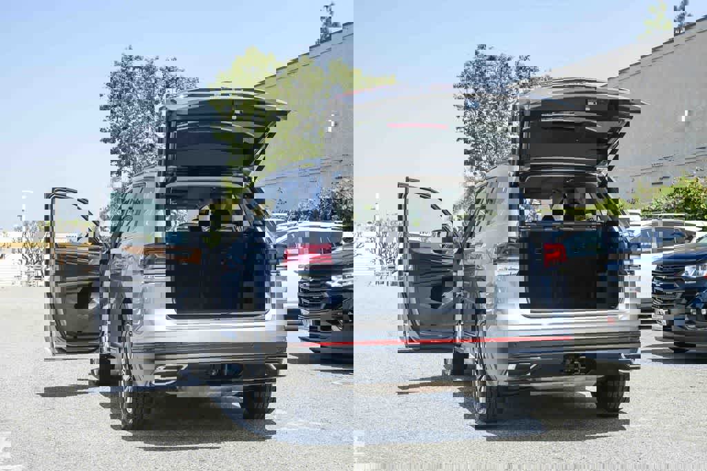 Used 2024 Volkswagen Atlas SE FWD image 26