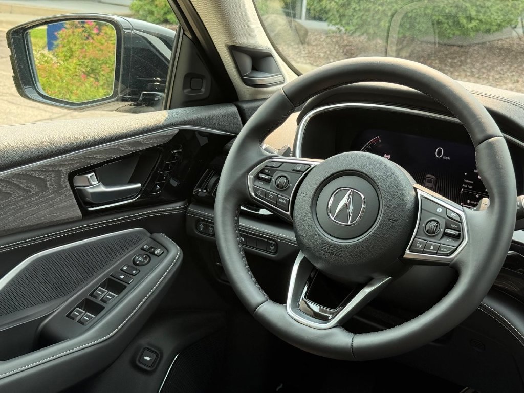 New 2026 Acura MDX w/ Advance Package AWD/4WD image 8