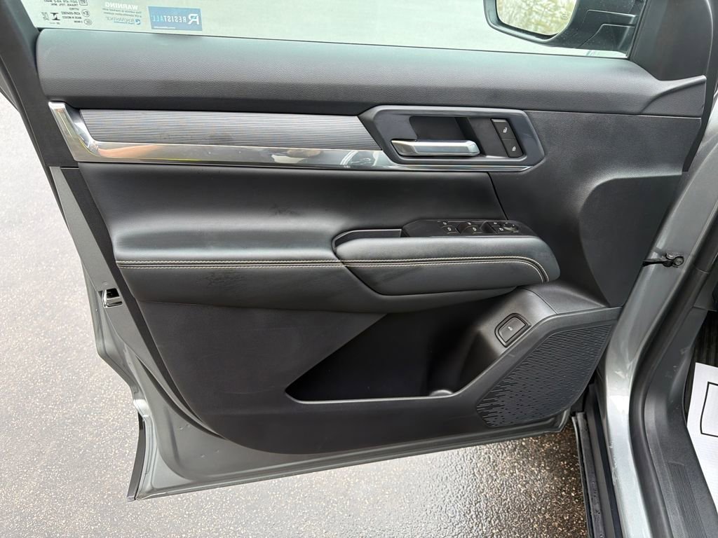 New 2026 GMC Terrain Elevation w/ Elevation Premium Package image 12