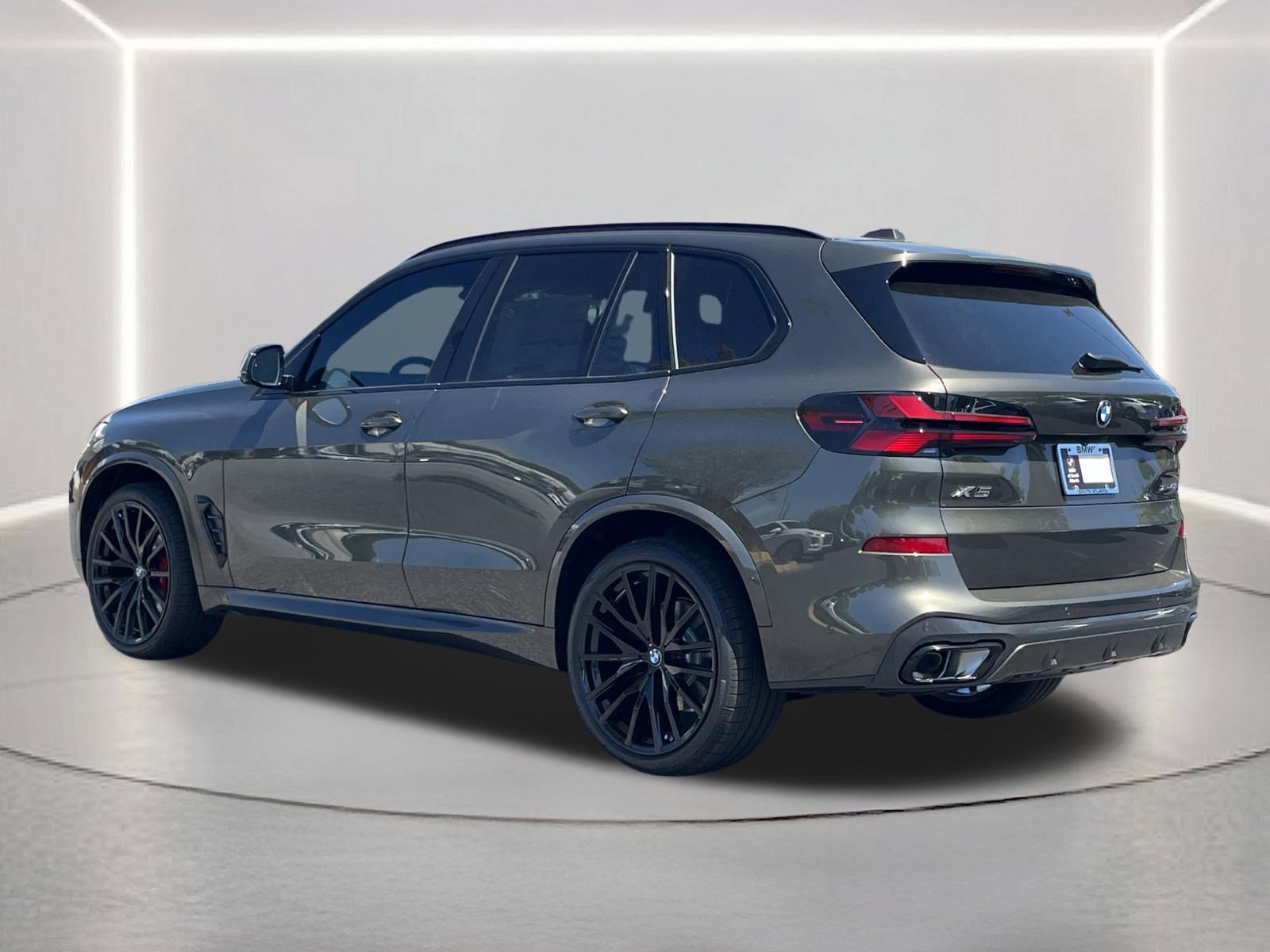 New 2026 BMW X5 xDrive40i w/ M Sport Package AWD/4WD image 24