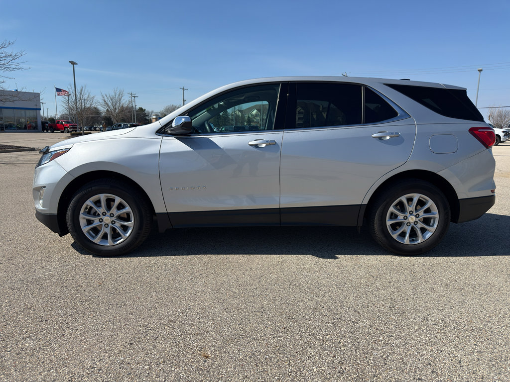 Used 2018 Chevrolet Equinox LT image 2