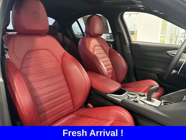Used 2022 Alfa Romeo Giulia Veloce image 30