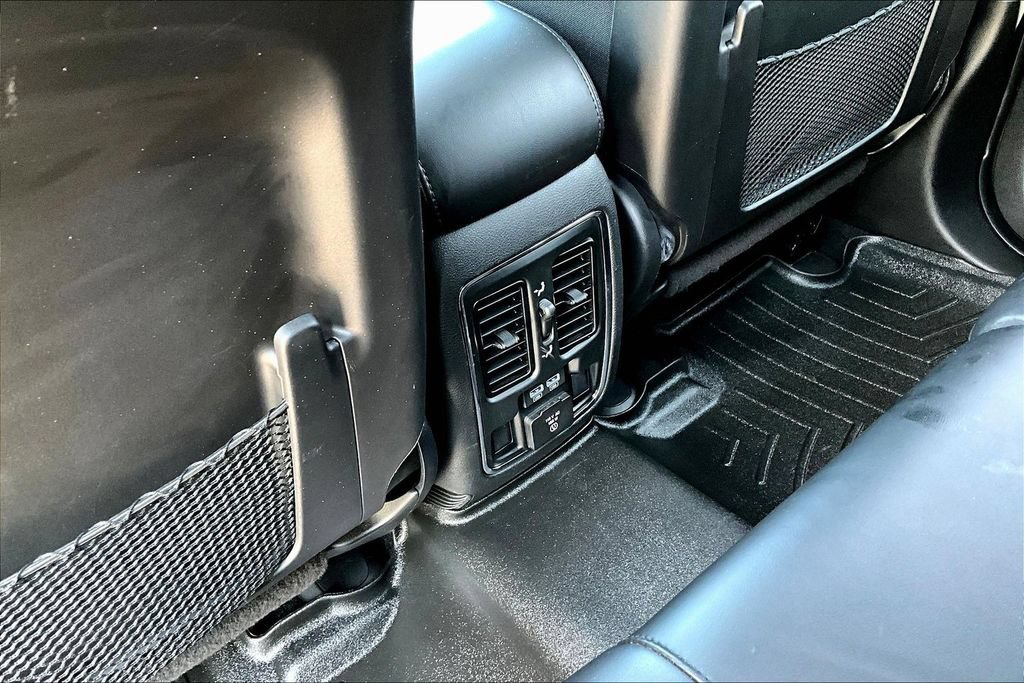 Used 2021 Jeep Grand Cherokee Limited AWD/4WD image 11