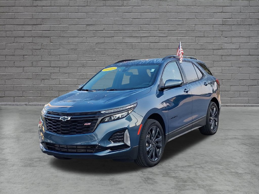 Used 2024 Chevrolet Equinox RS FWD image 3