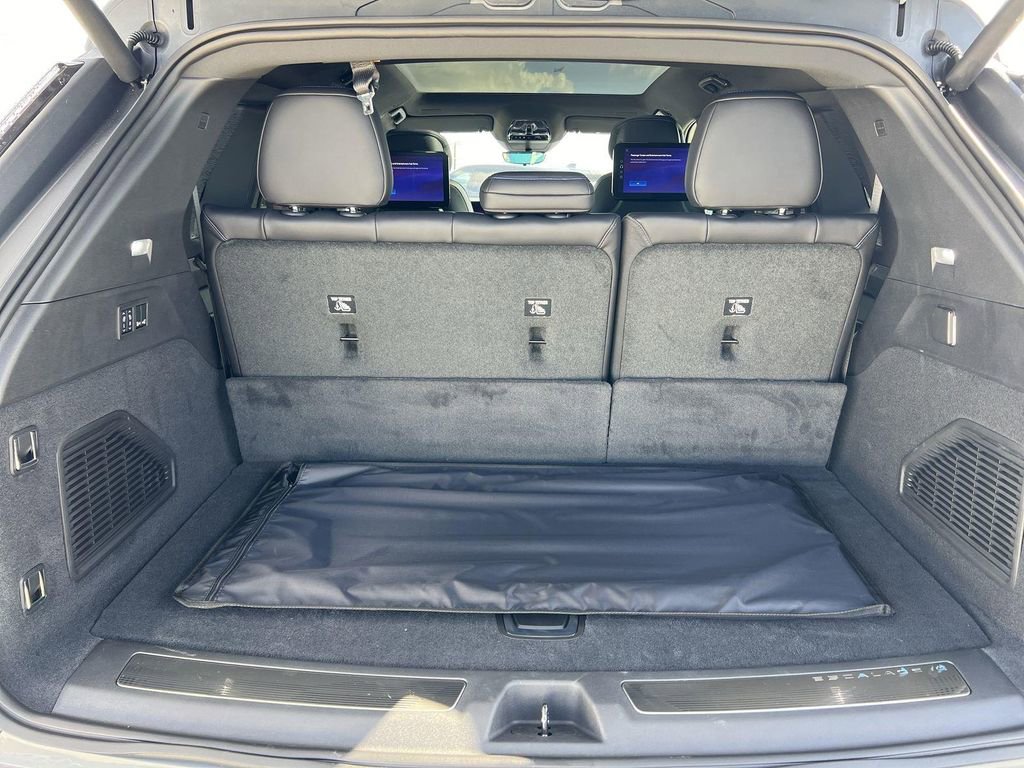 New 2026 Cadillac Escalade IQ Luxury 1 image 30