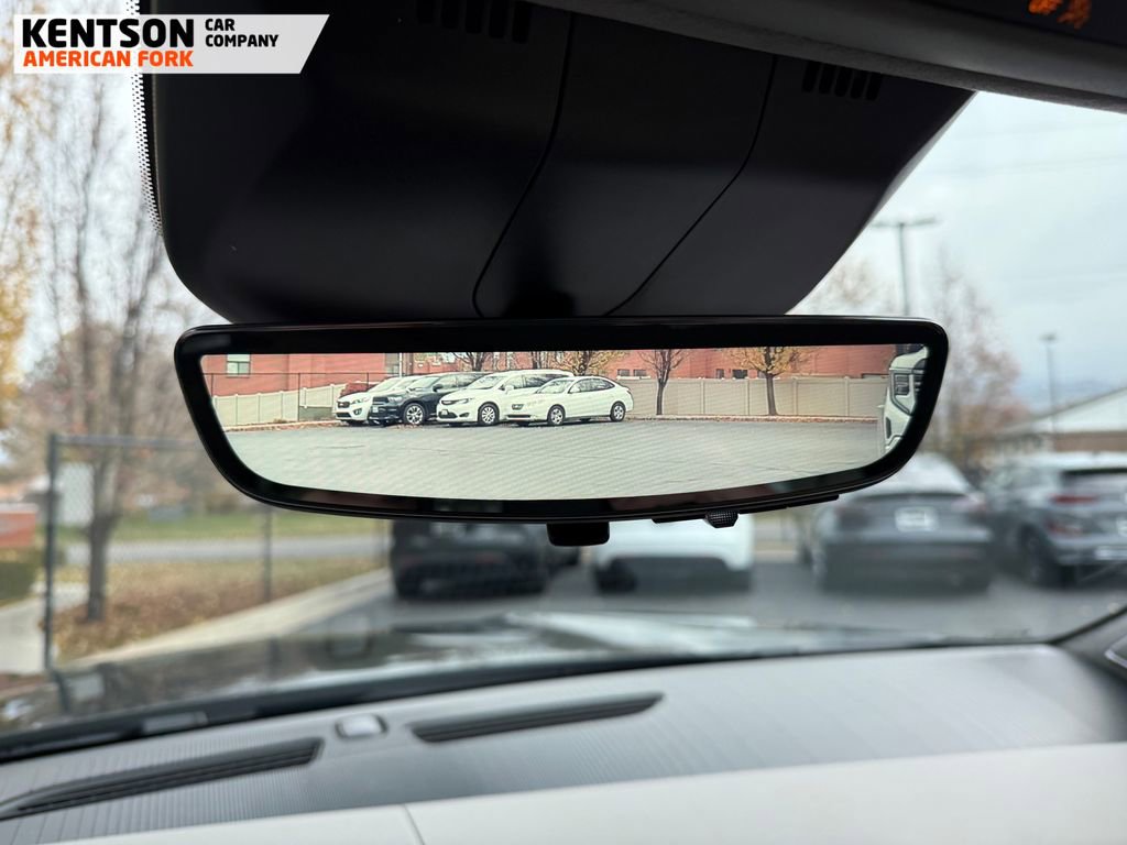 Used 2024 Cadillac Escalade Sport Platinum w/ LPO, ONYX Package image 33